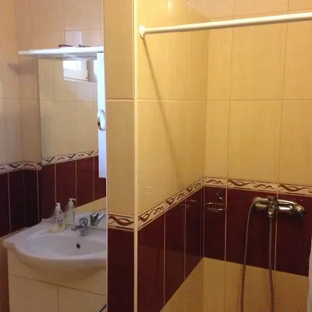 Szemán Apartman Appartamento *